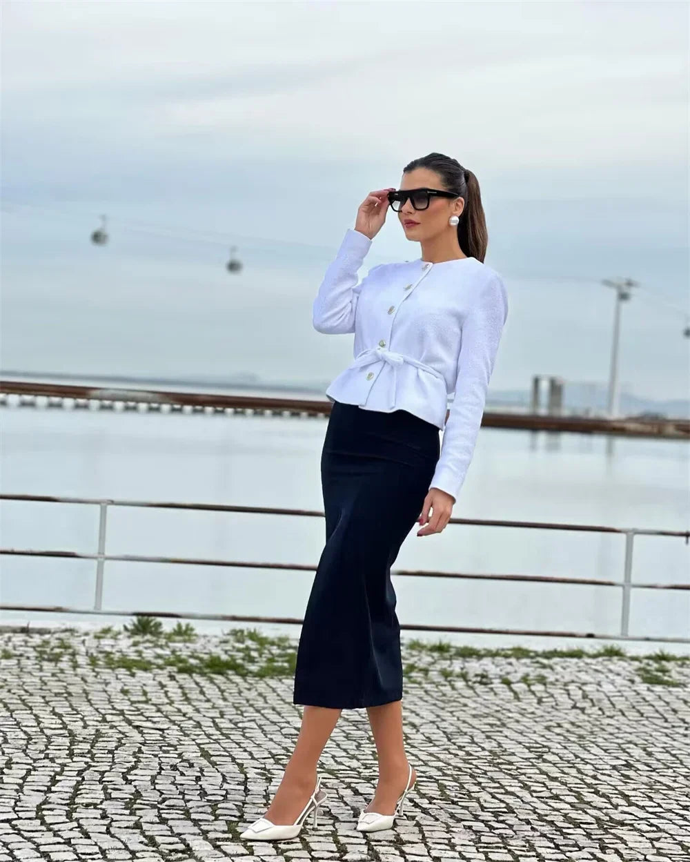 Dalma - Elegant jacket with gold buttons