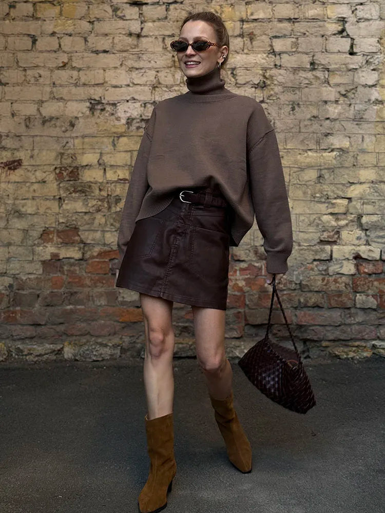 Lily - Knitted high neck sweater