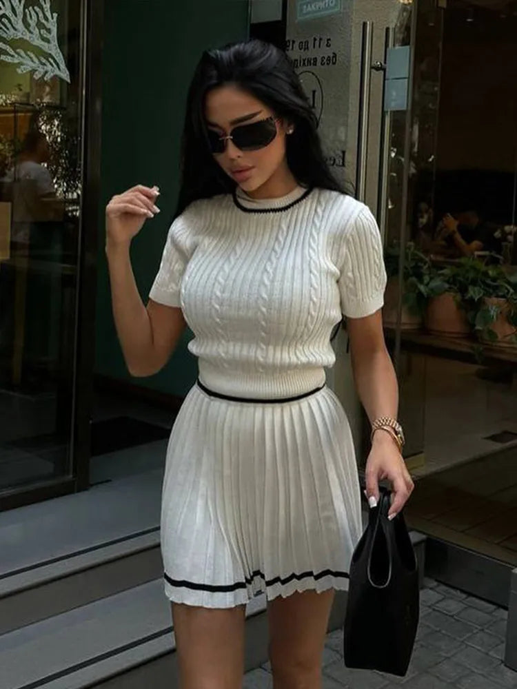 Chiara - Elegant knitted two piece set