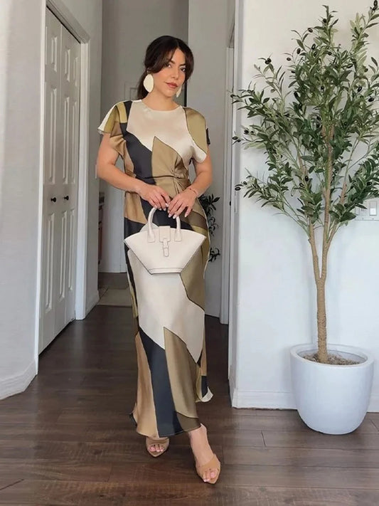 Selene - Flattering satin silk dress