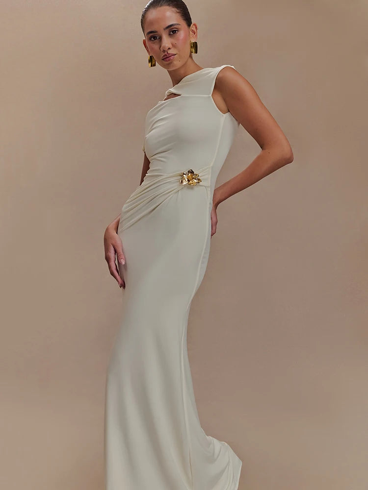 Livia - Figure flattering dress with buckle detail