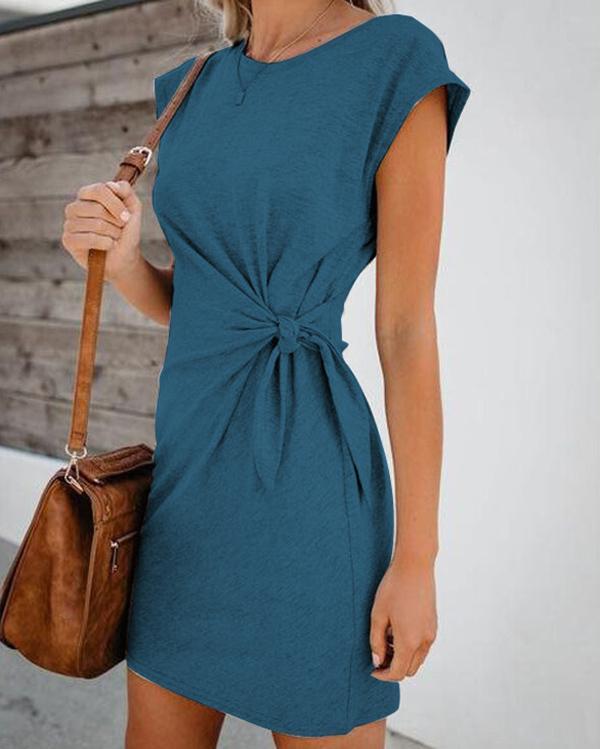 Hannah Grace - Comfortable dress with waist detail