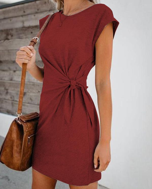Hannah Grace - Comfortable dress with waist detail