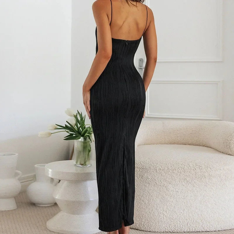 Charma - Elegant body hugging dress