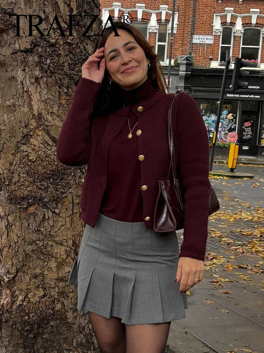 Suzie - Knitted cardigan with gold buttons