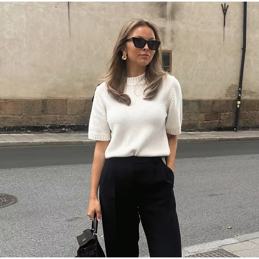 Abigail - Elegant knitted top