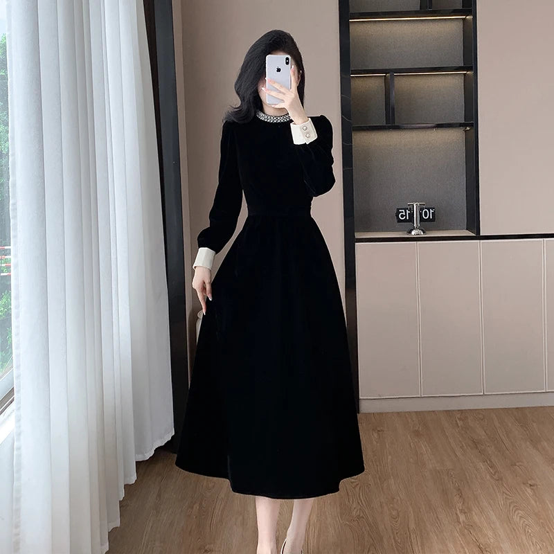 Cara - Velvet a-line dress