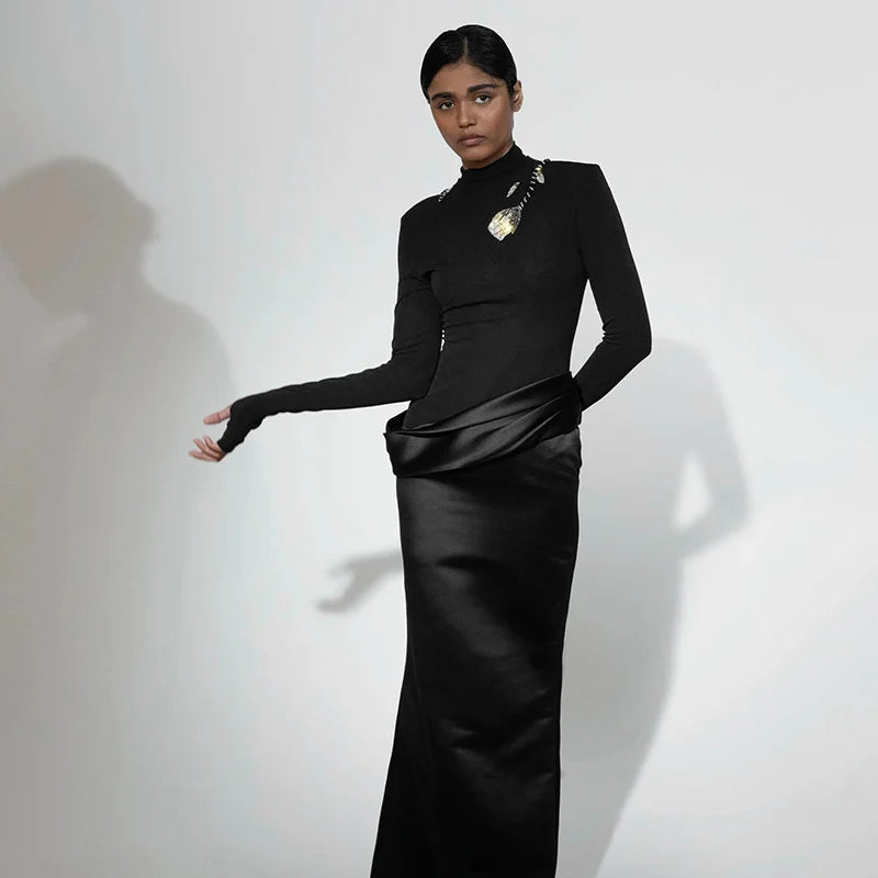 Neria - Bodycon dress with satin