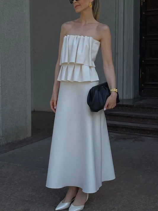 Alma - Strapless pleated dress