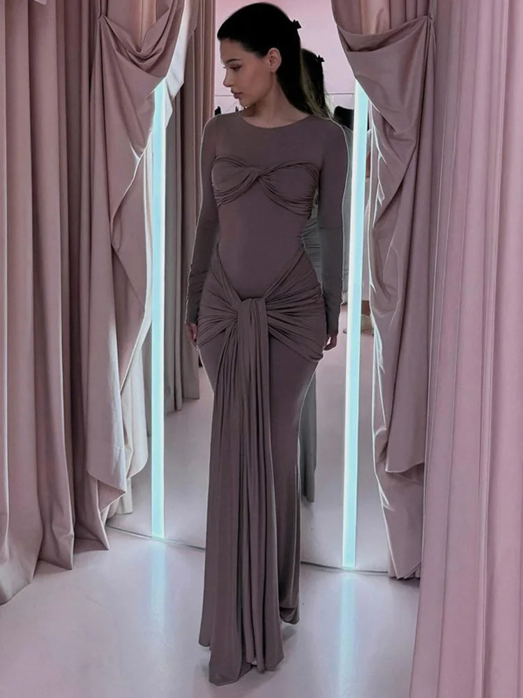 Noa - Figure hugging draping dress