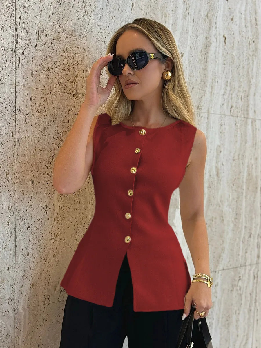 Adriana - Fine knitted top with gold buttons