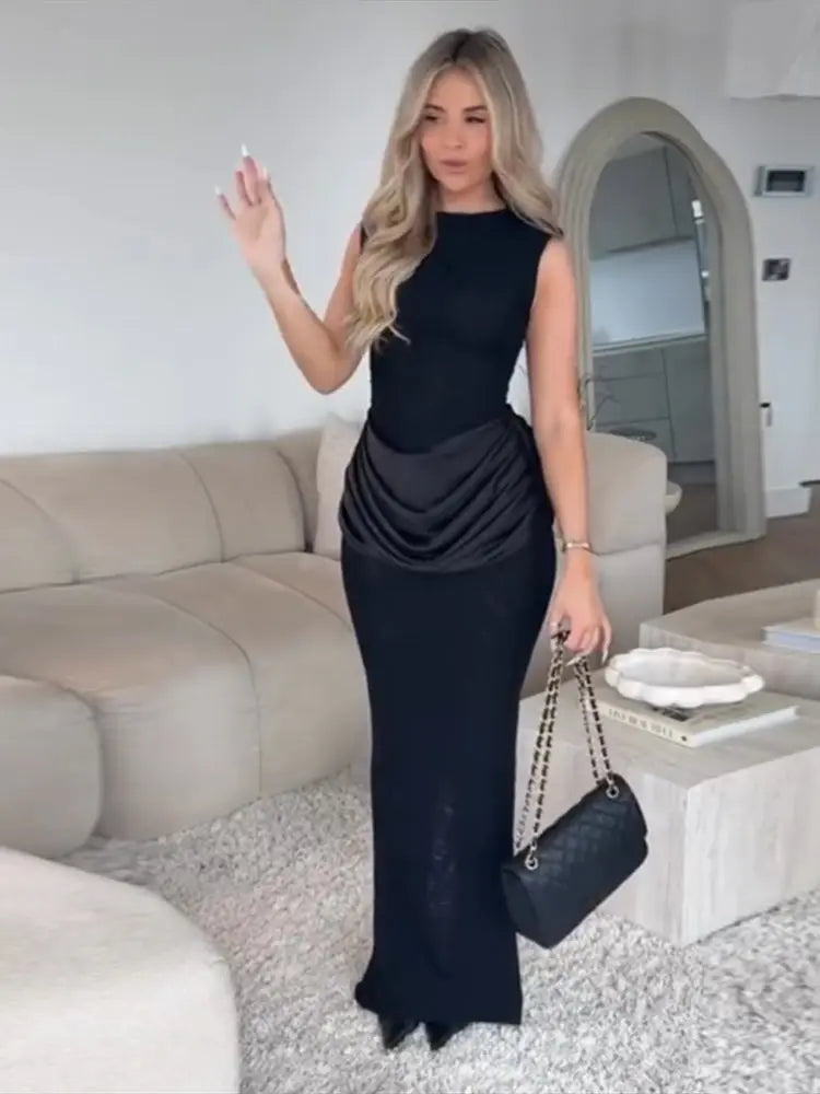 Amara - Bodycon dress with waist detail