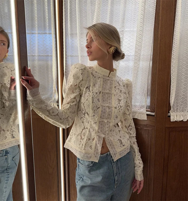 Liana - Lace shirt jacket with shoulder padding