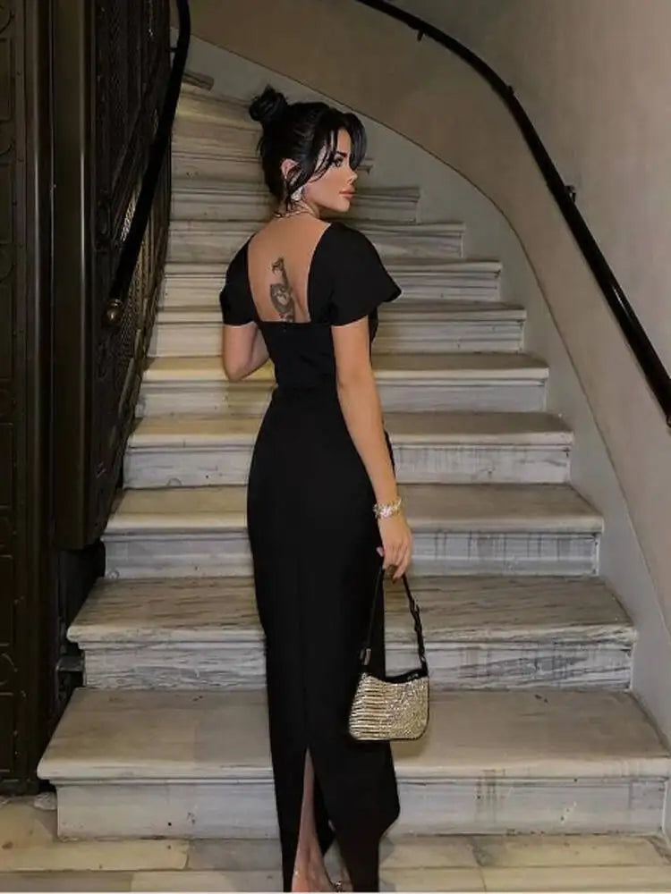 Maya - Elegant square neck dress