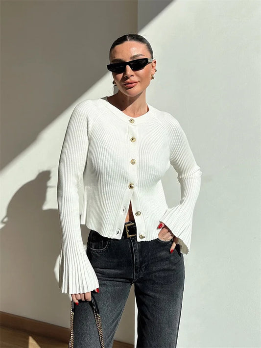 Claude - Fine knitted cardigan with gold buttons
