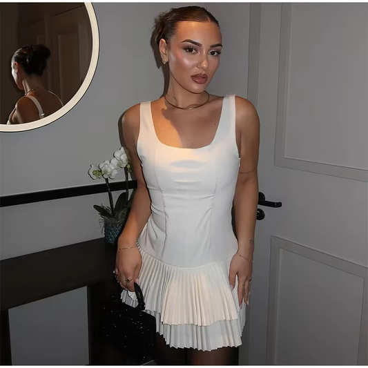 Gemma - Flattering pleated mini dress