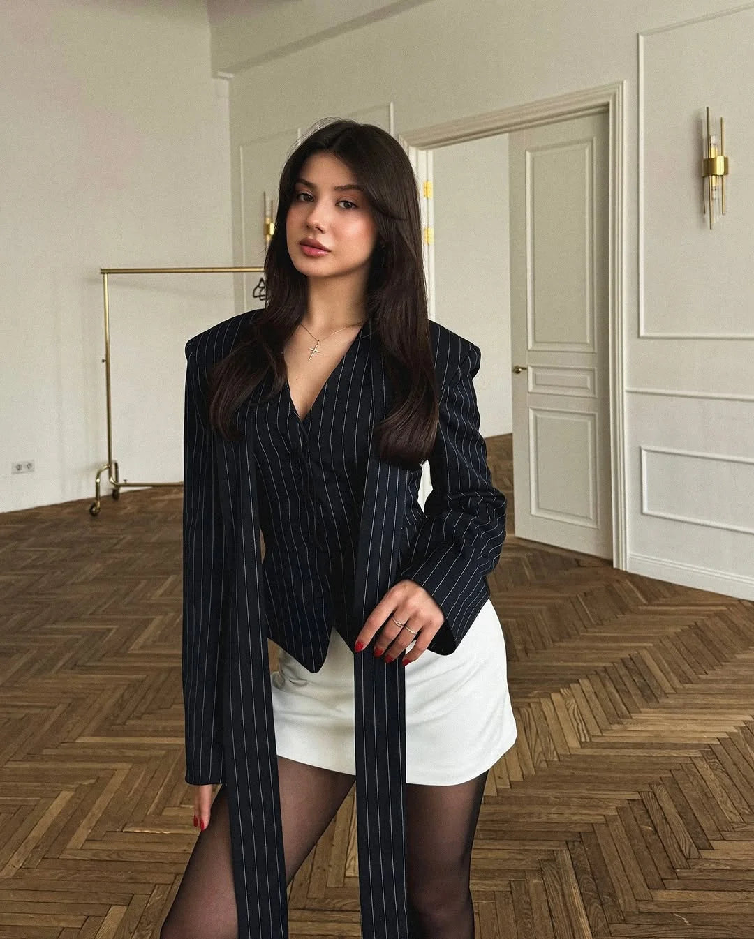 Irina - V-neck blazer jacket with slim scarf
