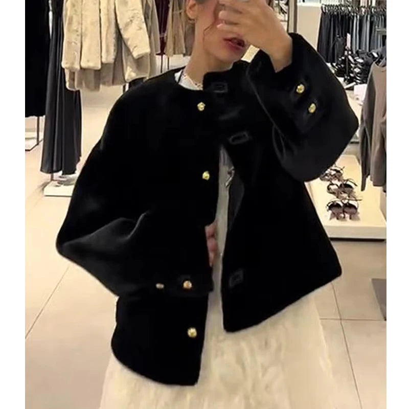 Juliette - Faux fur jacket with gold buttons