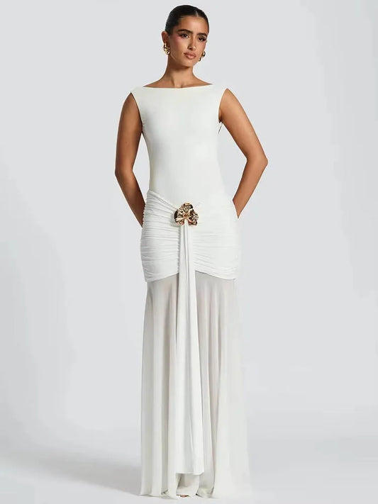 Amina - Figure hugging dress with belt detail