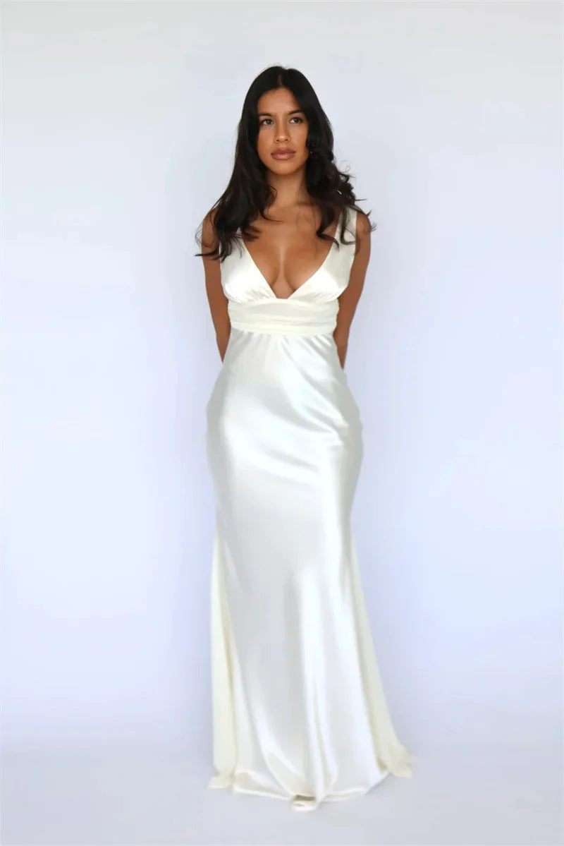 Melina - Satin silk v-neck dress