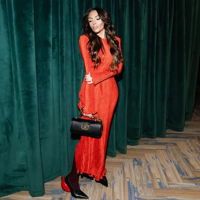 Elysia - Pleated dress with shoulder pads