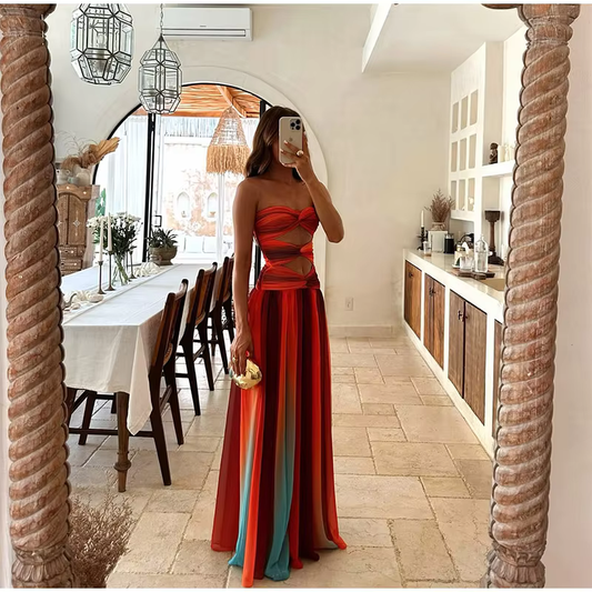 Kaia - Elegant strapless dress