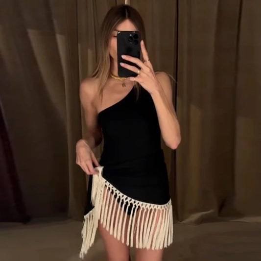 Miria - One shoulder tassel set