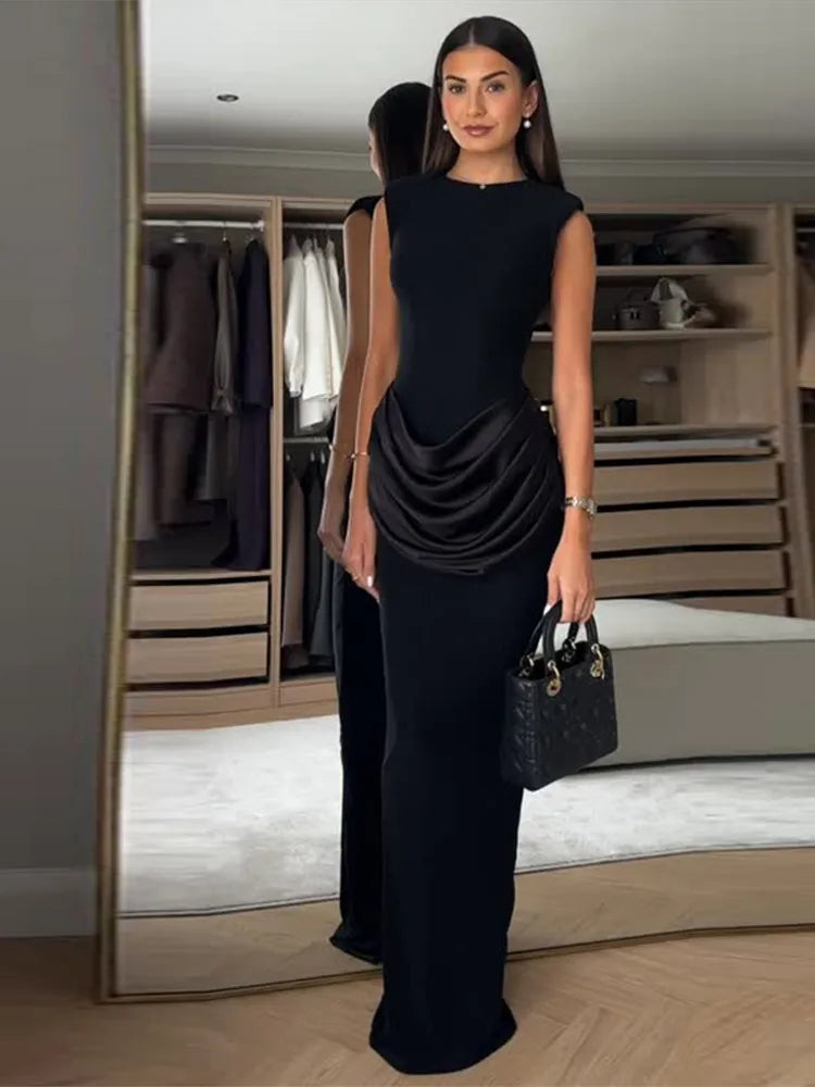 Amara - Bodycon dress with waist detail