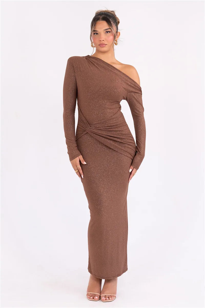 Amara - Figure hugging shimmer dress