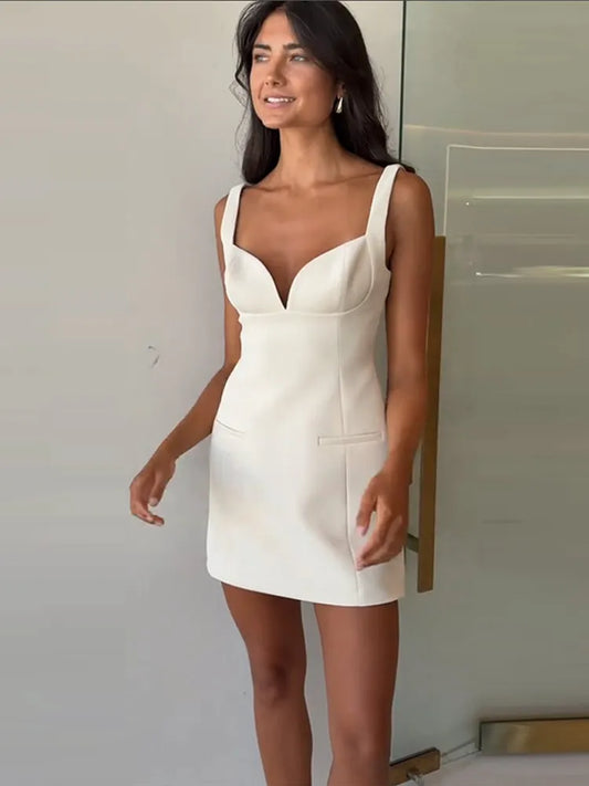 Kaia - Flattering mini dress