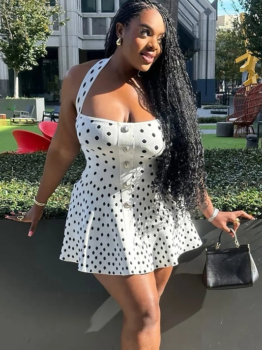 Olivine - Flattering polka dot dress