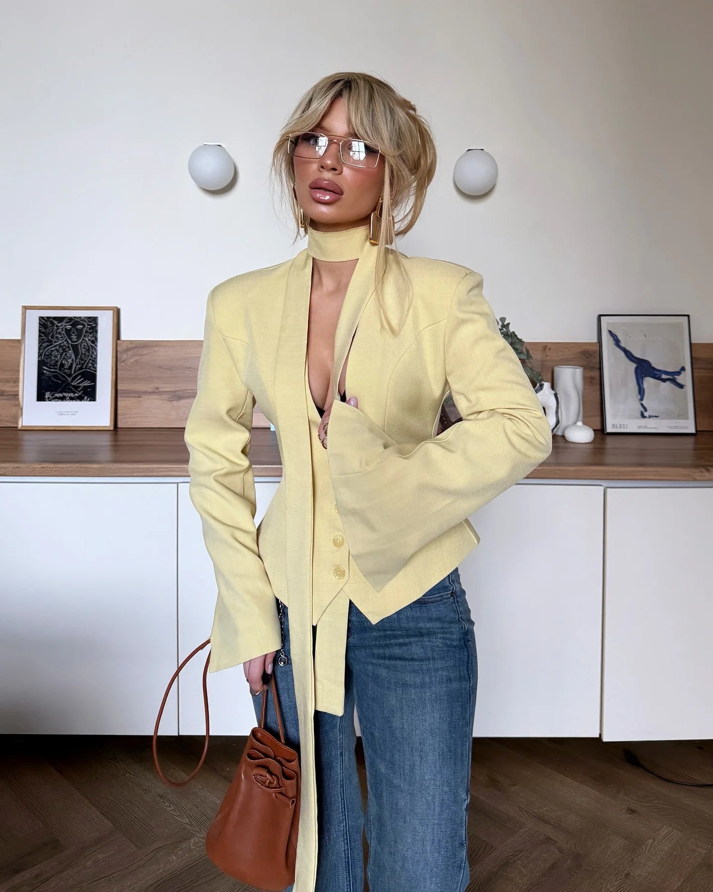 Anna - Blazer style jacket with scarf