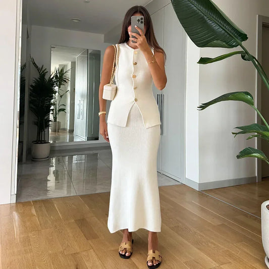 Nala - Elegant fine knitted two piece set