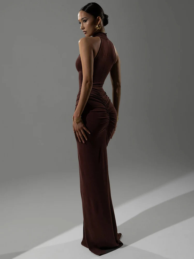 Ina - Figure hugging halter dress