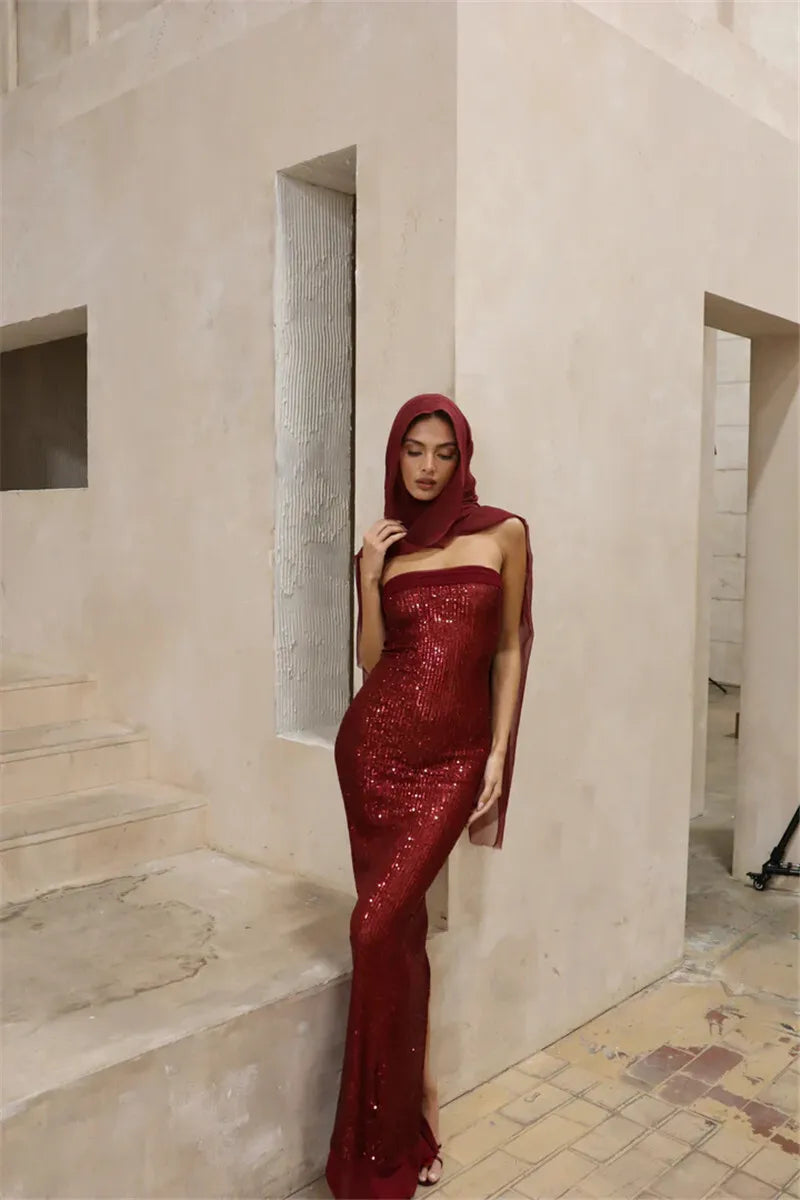 Emilia - Strapless sequined tube dress