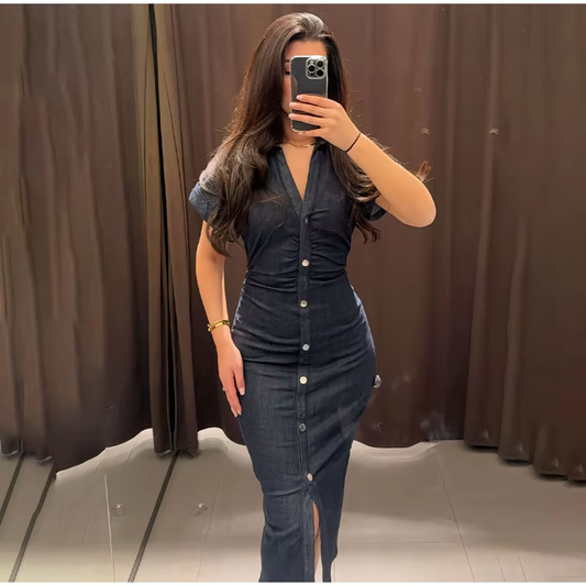 Rhoswen - Figure flattering denim dress
