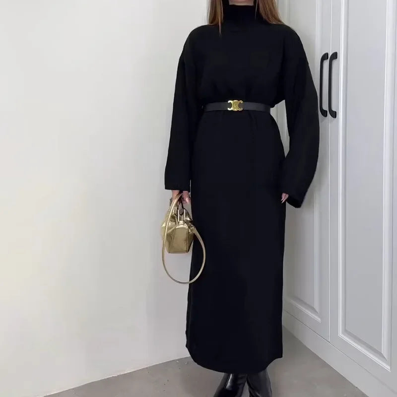Leona - Knitted high neck dress
