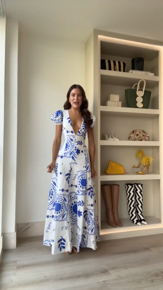 Tara - Flattering dress with print