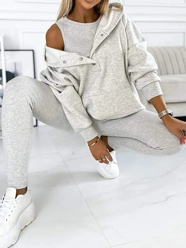 Casual and comfortable lounge set