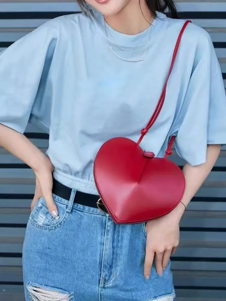 Valentina - Heart shaped bag